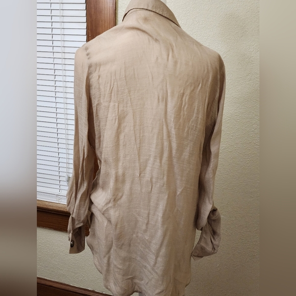 LIKE NEW! Oversized Long Sleeve Beige Blouse by Buckle~ Size XS - Picture 6 of 10